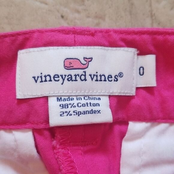 Vineyard Vine whale pink capris - Picture 8 of 8
